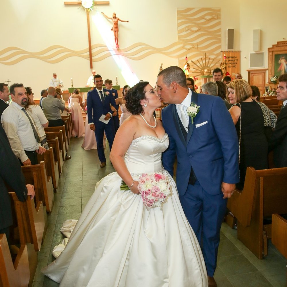 Wedding Dress - Picture 3 of 4